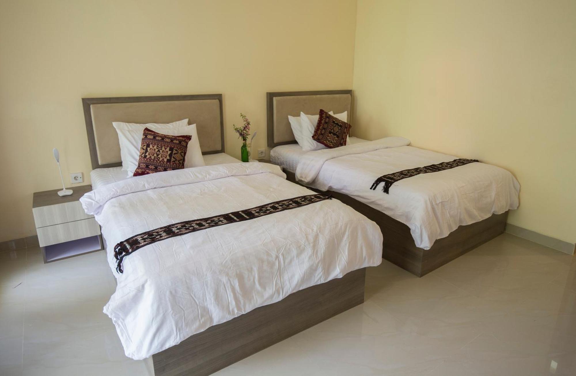 Ara Garden Inn, Accommodation, Yoga Studio & Spa Ruteng Exterior foto